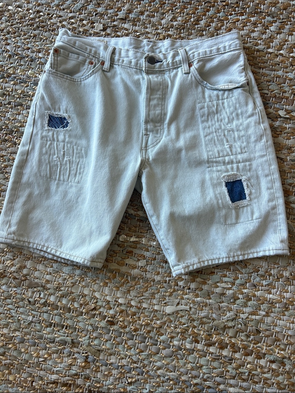 men's LEVIS jorts size 31